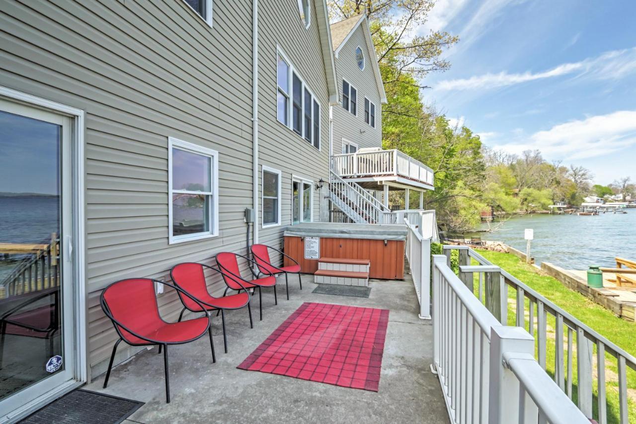 Waterfront Seneca Lake House Fire Pit And Boat Dock Geneva Exterior photo